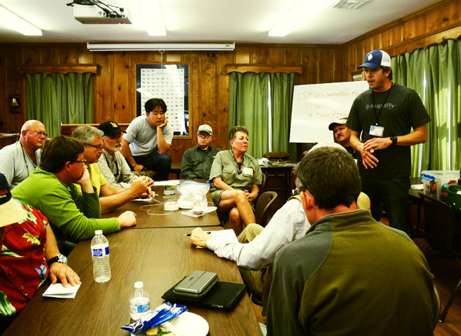 Tod Suttle discusses proper line management and care. photo by AlQ